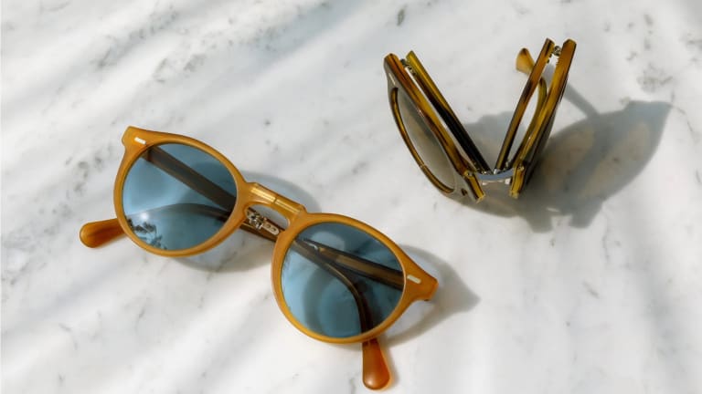 Oliver Peoples launches a folding version of the Gregory Peck - Acquire