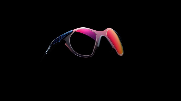 Oakley reissues the Sub Zero - Acquire