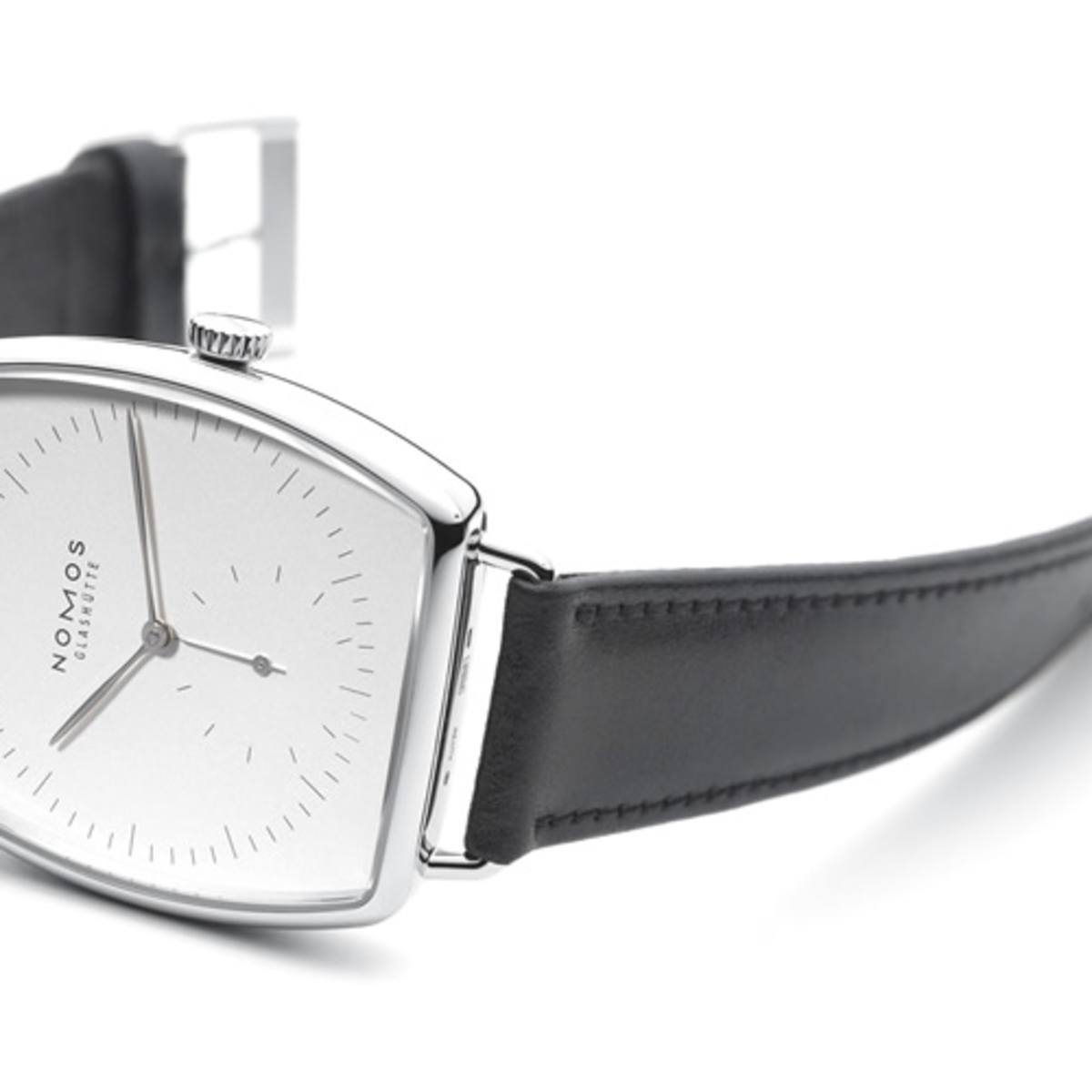 tourneau nomos