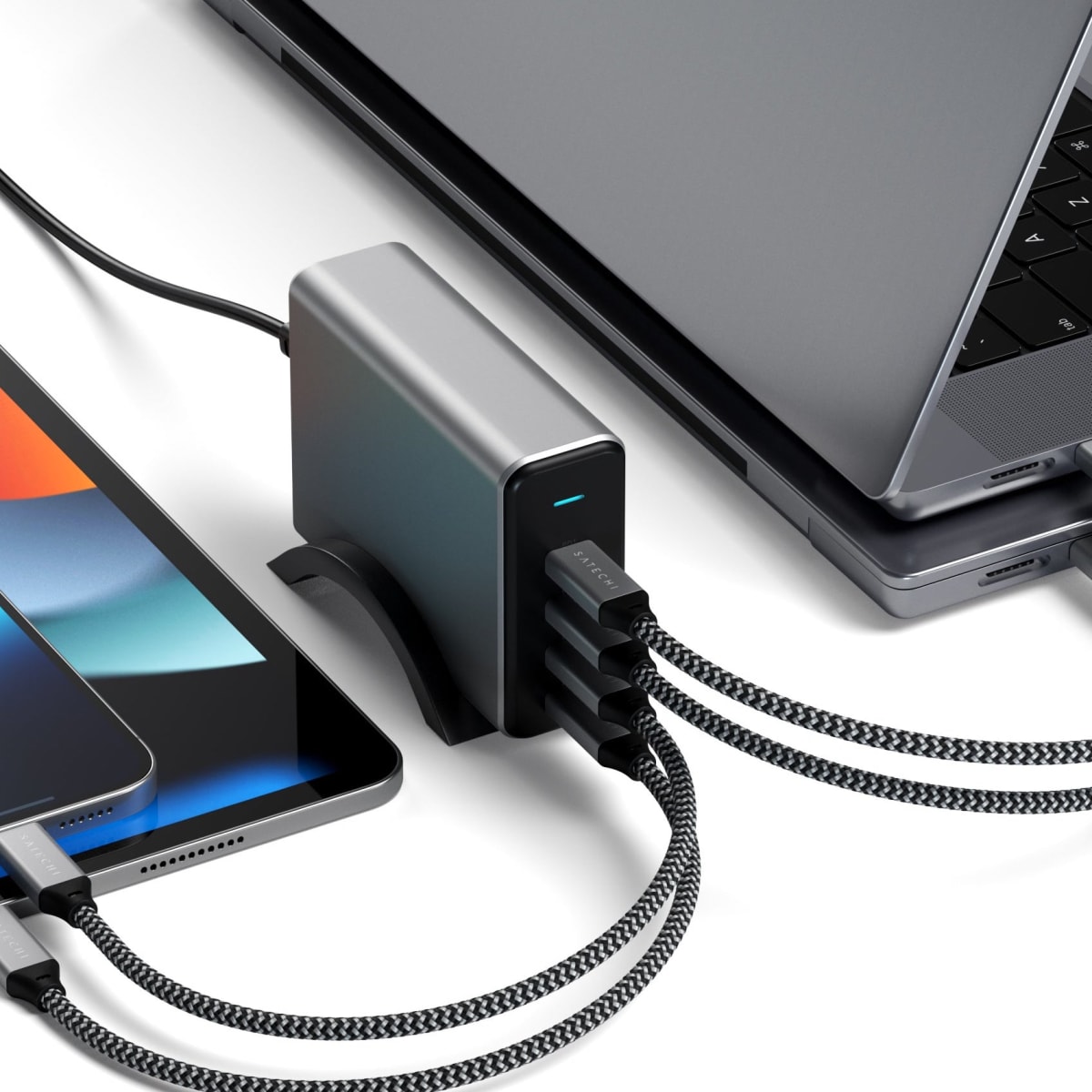 Satechi's new USB-C charger packs 165W of power - Acquire