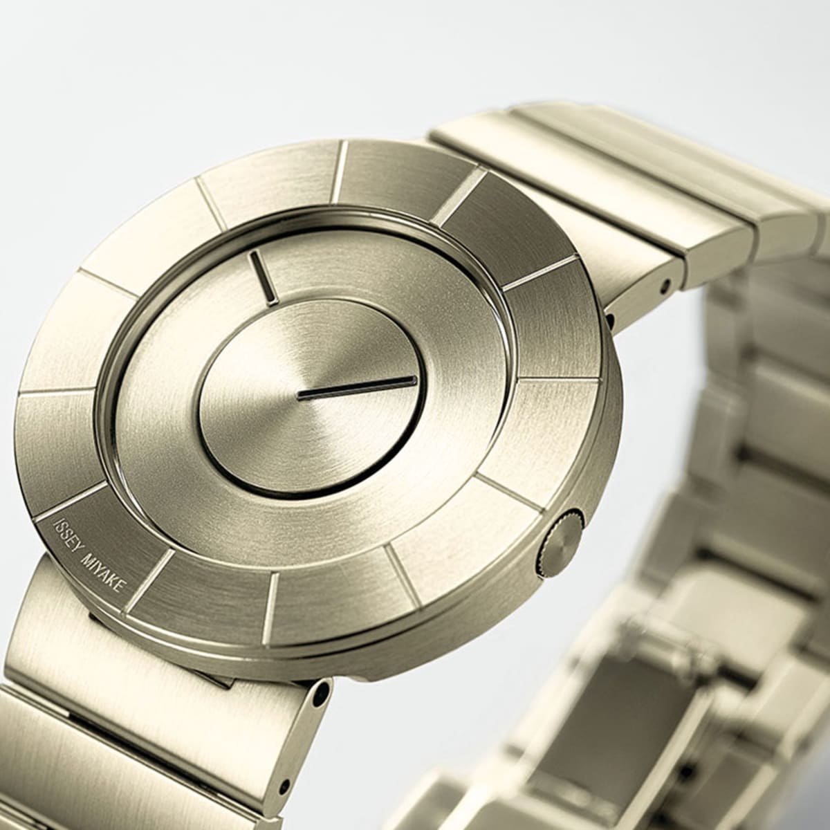 Buy Issey Miyake Men's SILAN001 to Silver Metal Watch Online at  desertcartINDIA