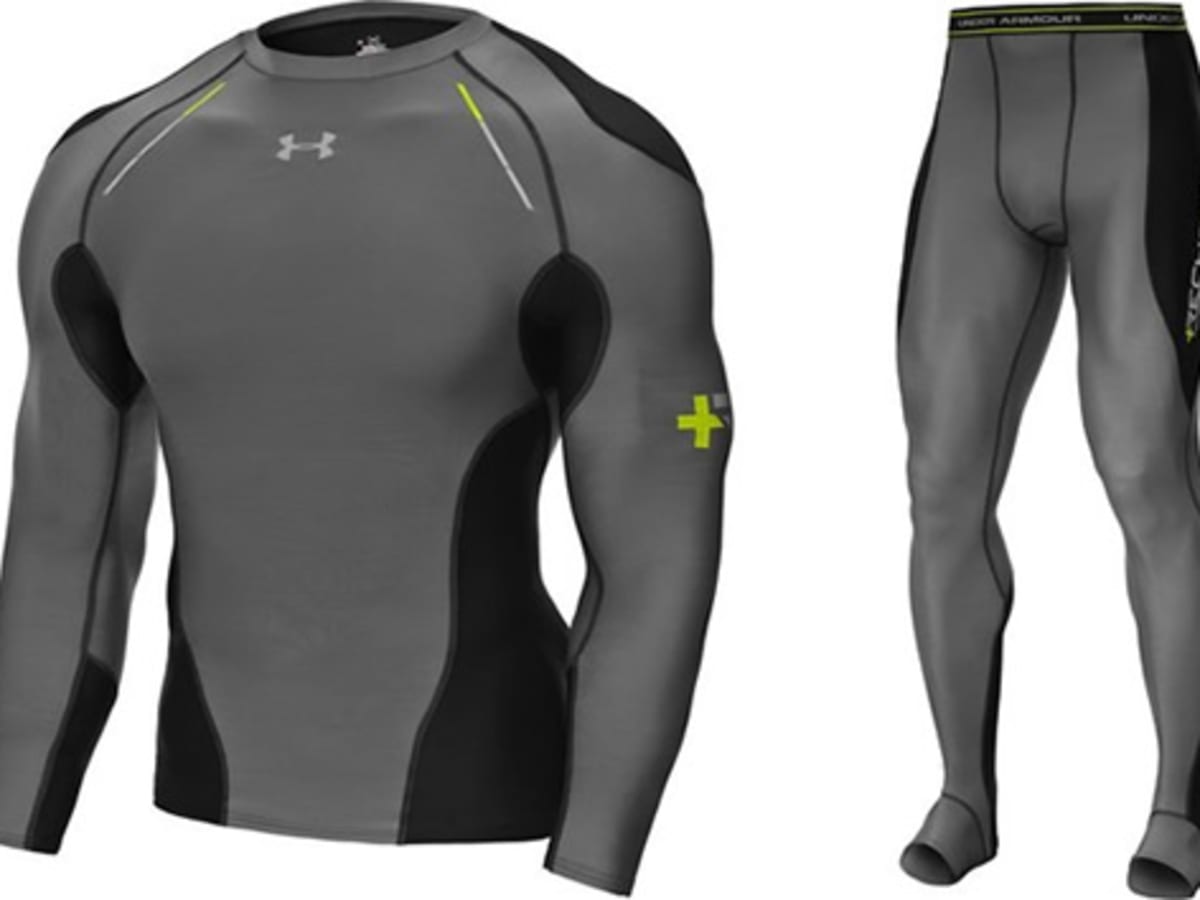 Under armour recharge suit