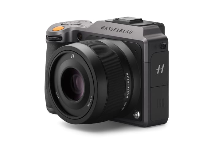 hasselblad-s-xcd-4-45p-helps-create-the-most-travel-friendly-package