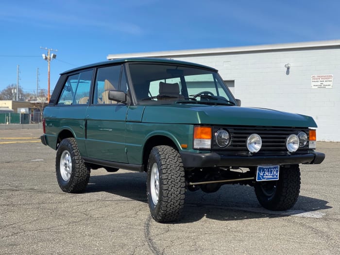 Legacy Overland put Corvette power into a 1990s Range Rover Classic ...