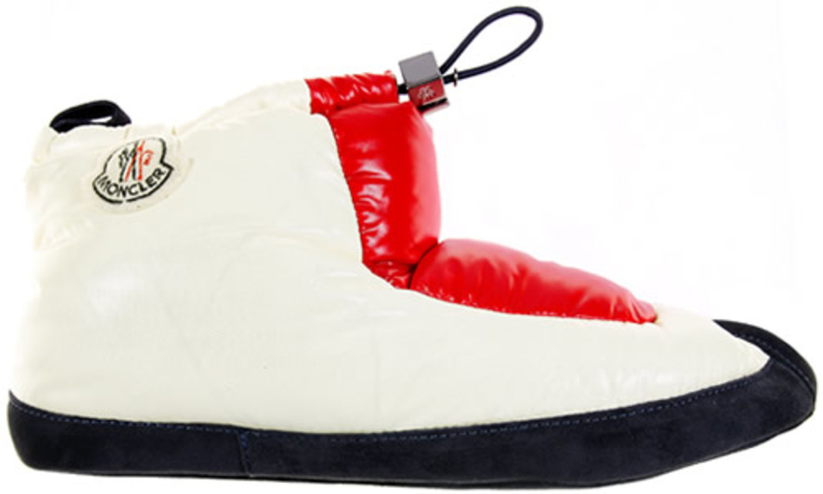 moncler slippers