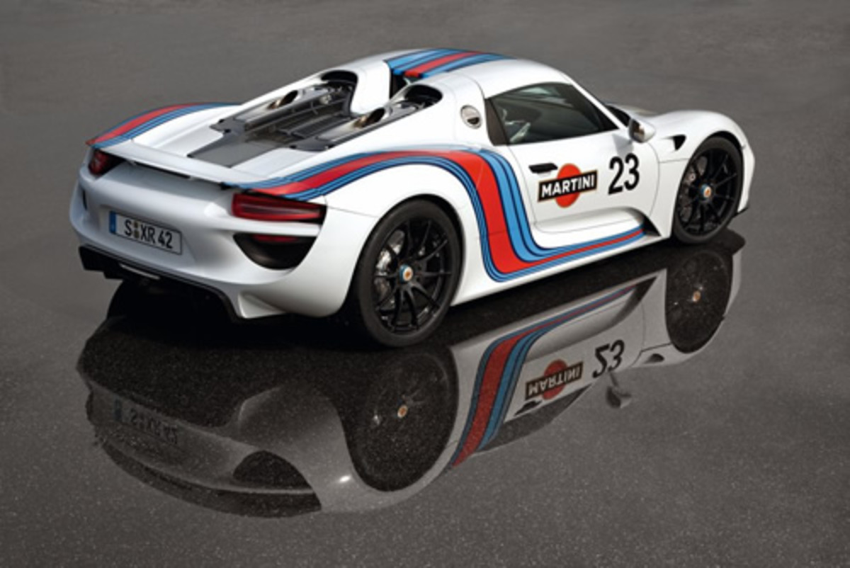 Porsche 918 martini