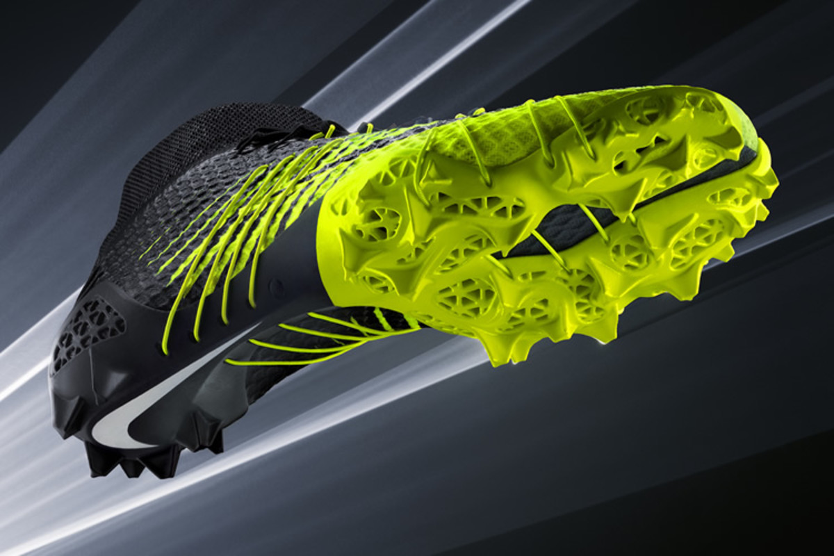 Nike Vapor HyperAgility Cleat - Acquire