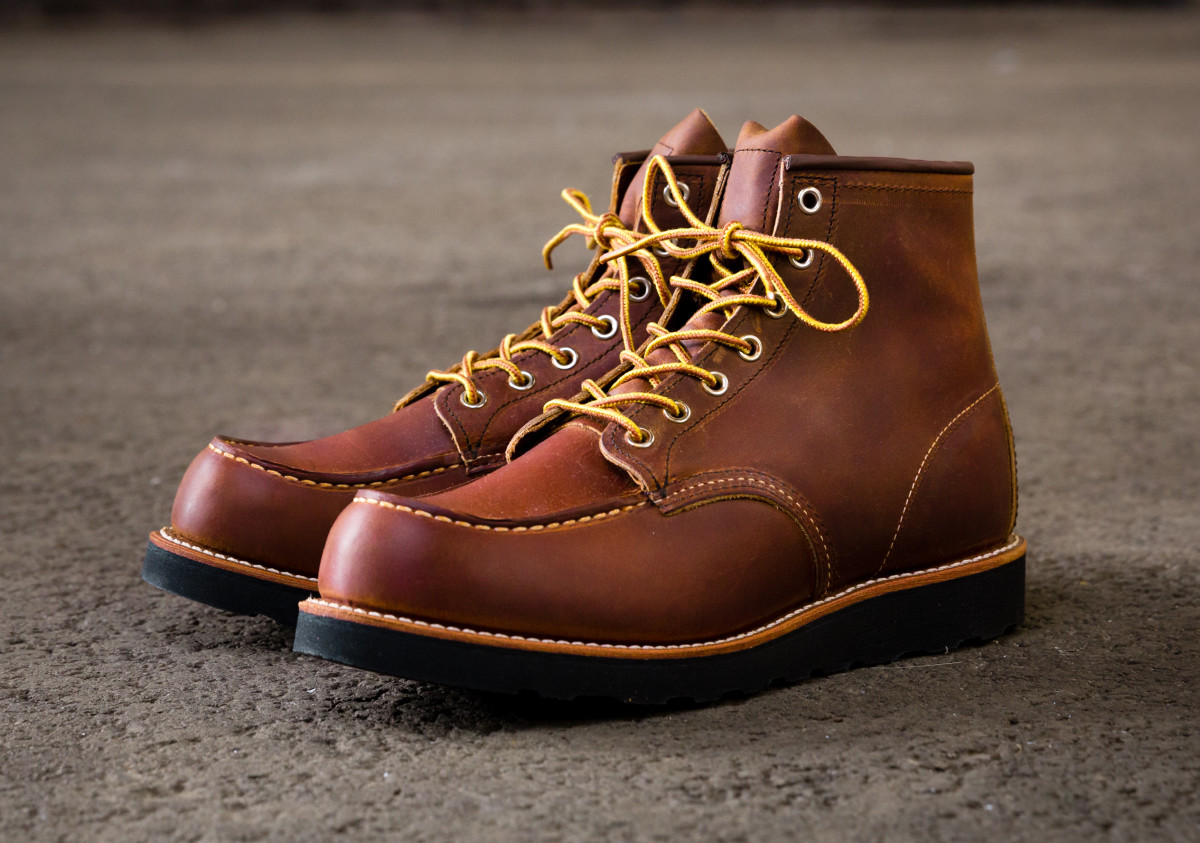 Red Wing Heritage gives its Moc Toe boots an allnew look with a black