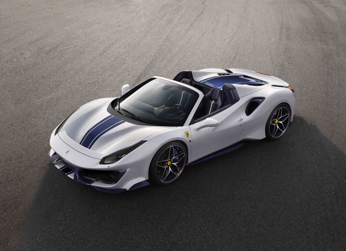 Ferrari Reveals Their 50th Convertible The 488 Pista Spider