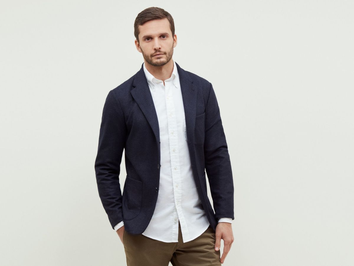 Monocle and Barena create the perfect blazer for the traveling ...