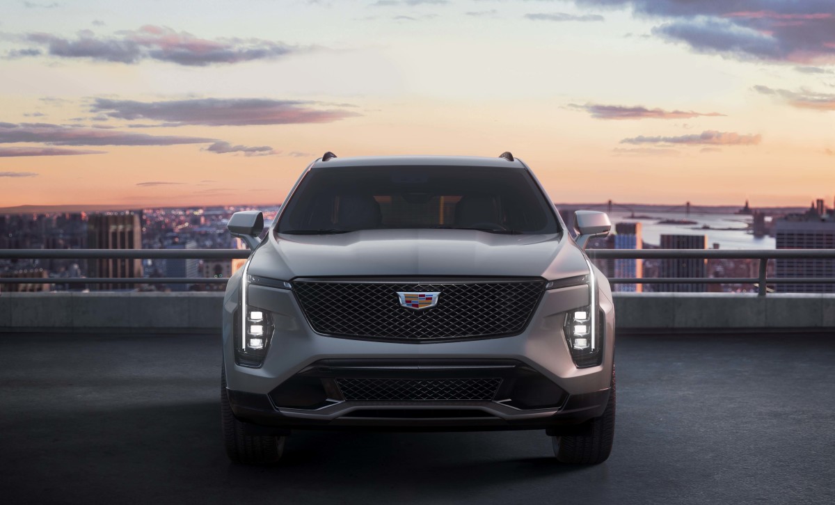 Cadillac's 2025 XT4 gets refreshed with flagshiplevel updates inspired