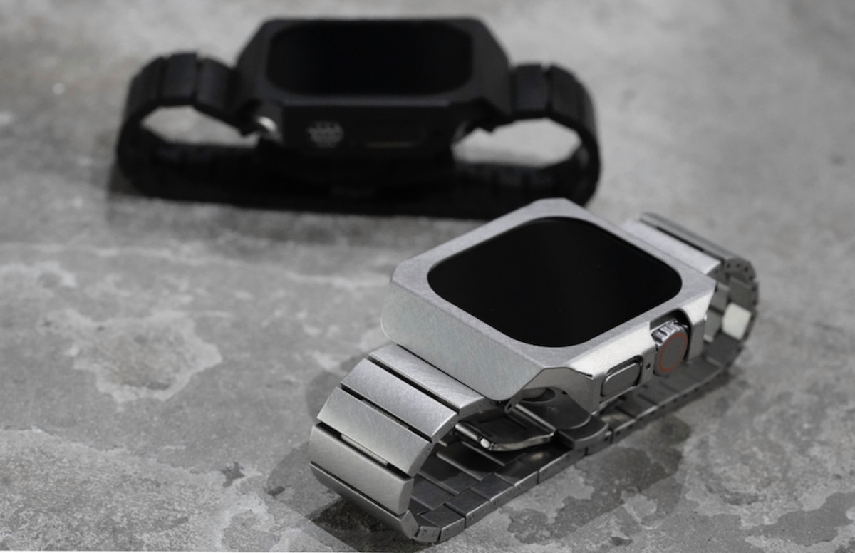 Claustrum releases the Persona frame and bracelet for the Apple 