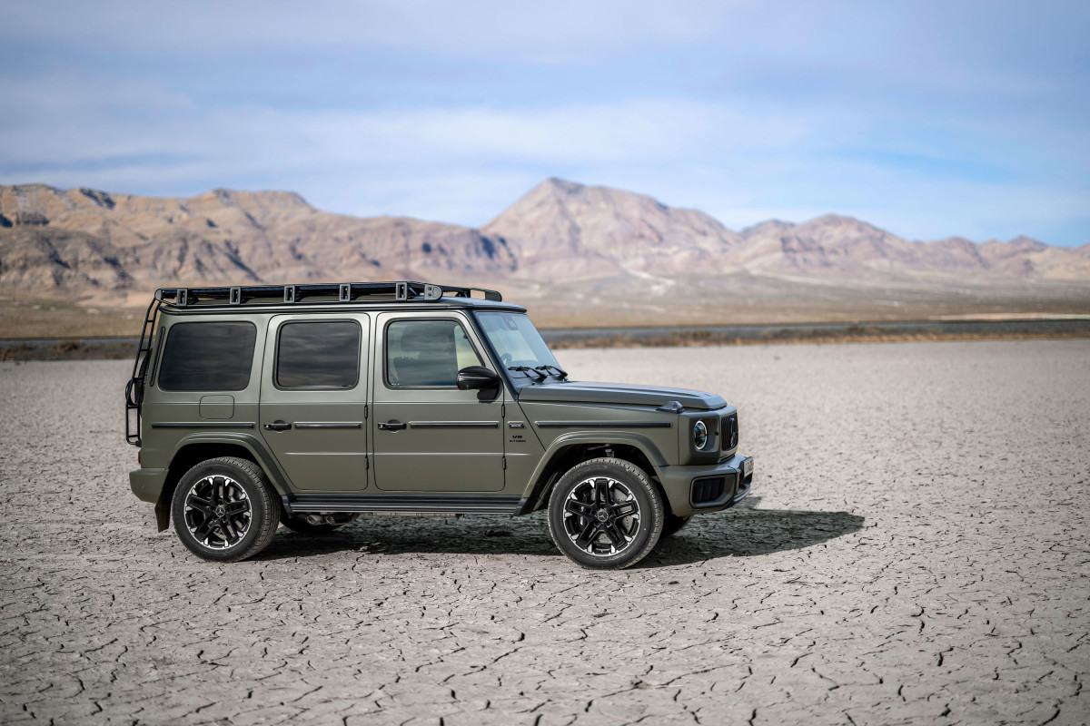 Mercedes unveils the refreshed 2025 G550 and G63 - Acquire