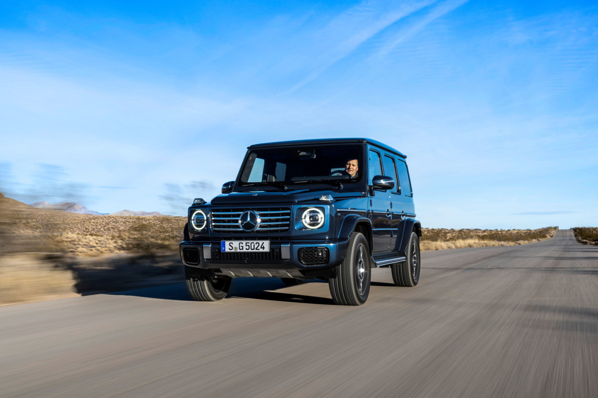 Mercedes unveils the refreshed 2025 G550 and G63 - Acquire