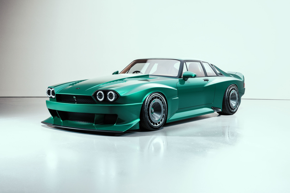 TWR turns the Jaguar XJS into a 600 hp Super GT - Acquire