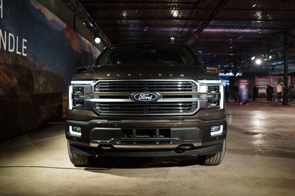 Ford unveils the 2024 F150 Acquire