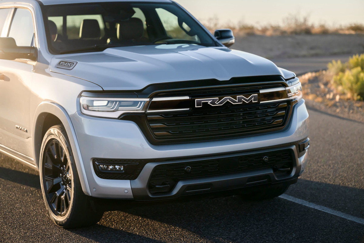 The electrified 2025 Ram 1500 Ramcharger hides a GT inside an