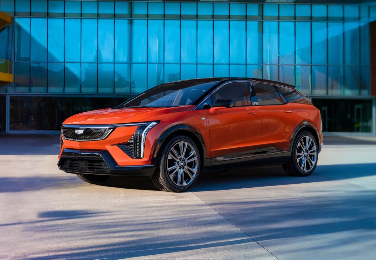 Cadillac Unveils Its Entry-level EV, The 2025 Optiq - Acquire