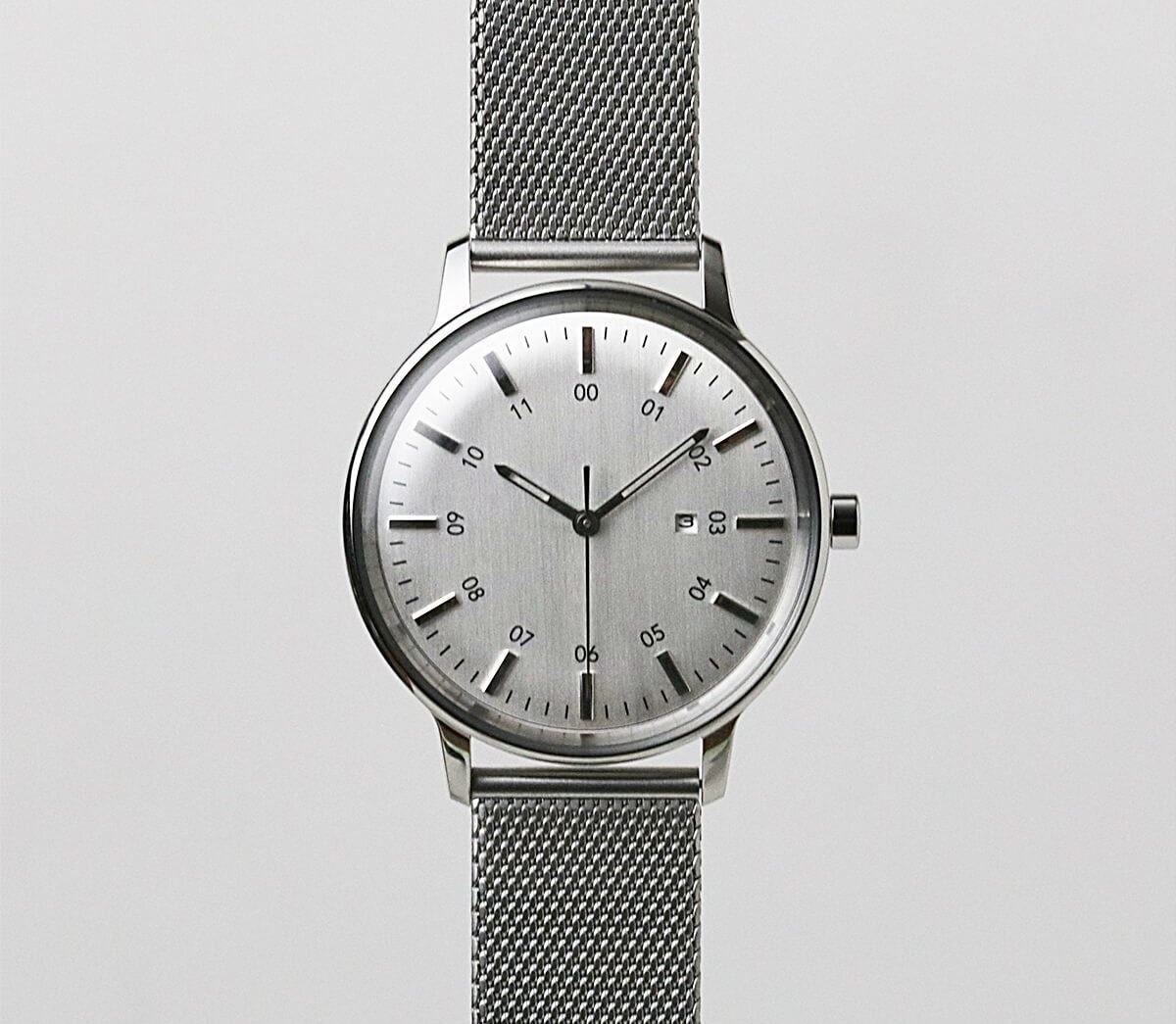 Sazaré's latest watch adds a touch of the 70s - Acquire